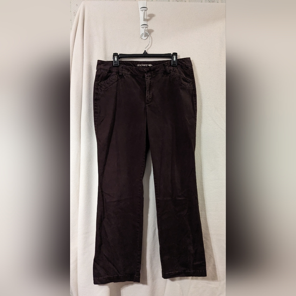 Woman's Dockers